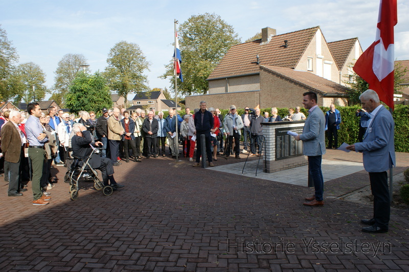 Martijn Arts Voorzitter Dorpsraad Ysselsteyn met zijn speech over 75 jaar bevrijding van Ysselsteyn.