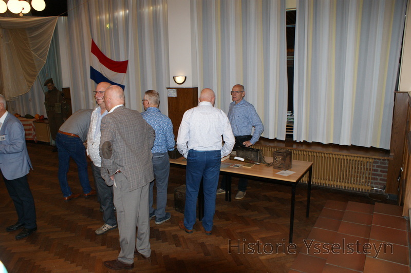 Veel belangstelling voor de fototentoonstelling in Gemeenschapshuis Smelehof.